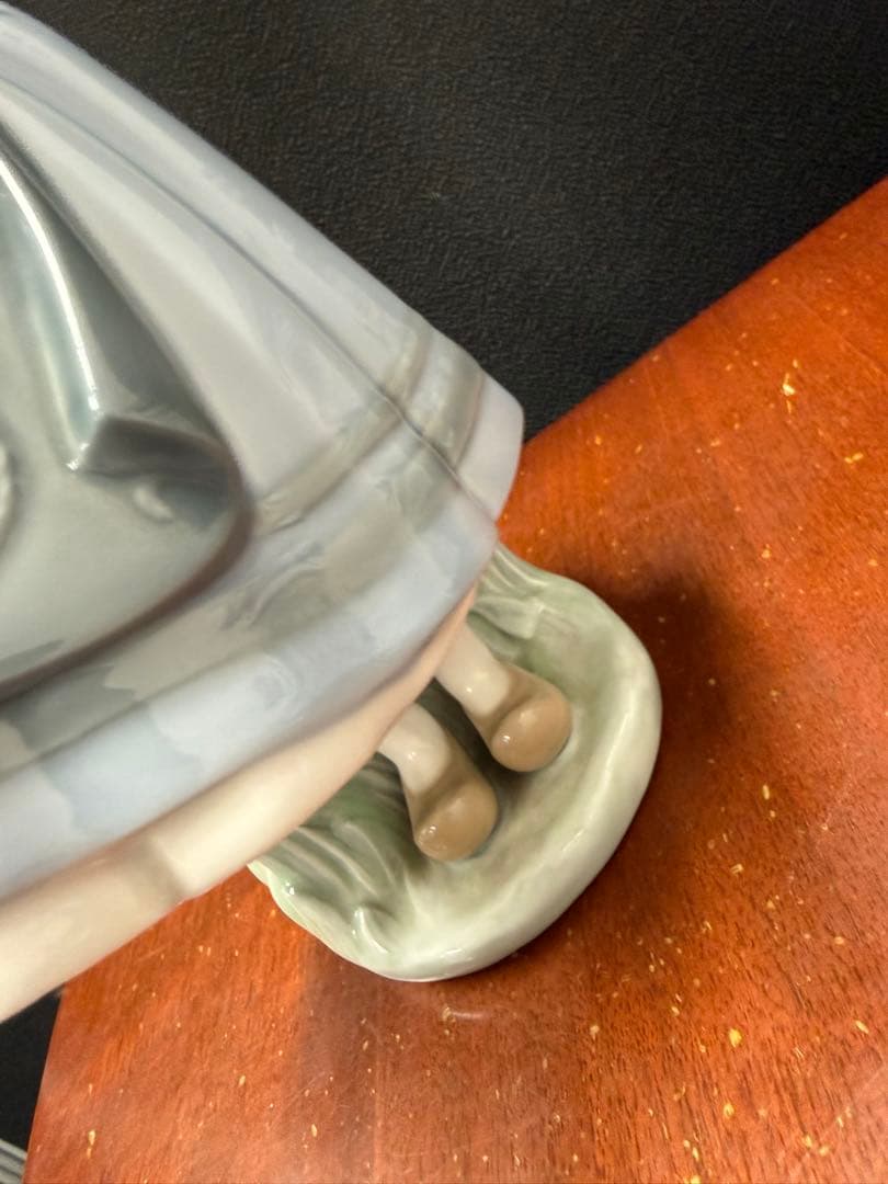 リヤドロ フィギュリン 大事な花かご 展示保管品