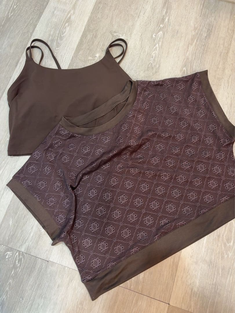 新品♡ 【SUKALA】ブラトップ付きフラワーレーストップス　ヨガウェア　LL