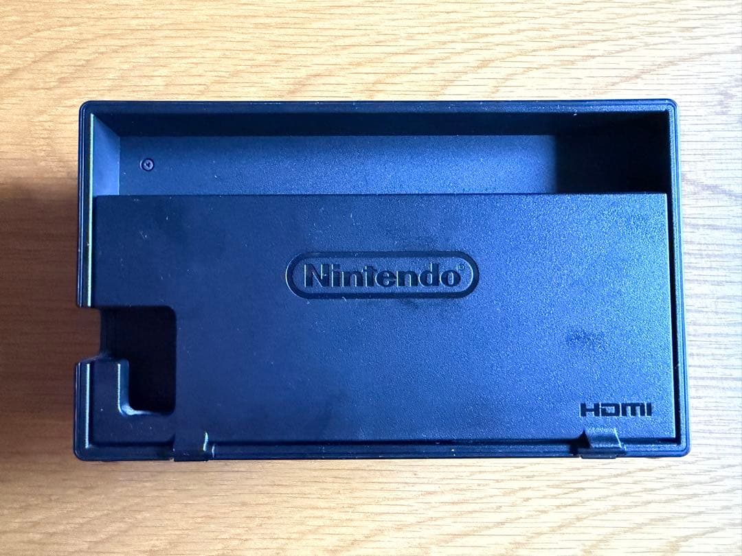 イ*】様 NintendoSwitch本体フルセット+コントローラー、おまけリン