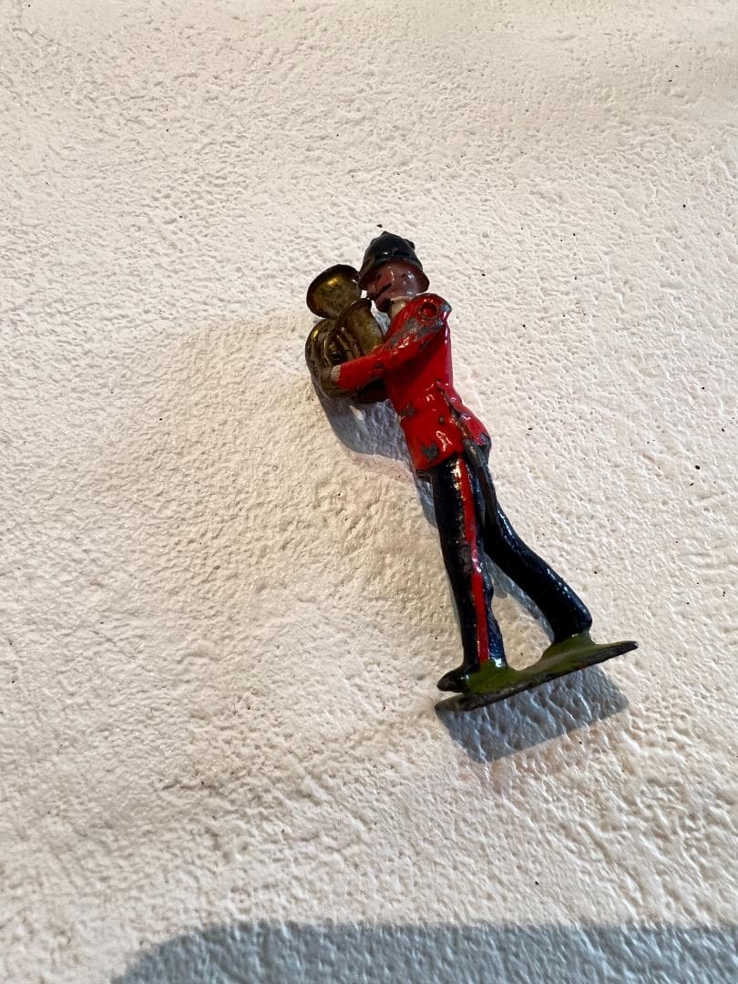 ミニチュアのフィギュア　5パーツ 音楽隊　イギリス兵隊