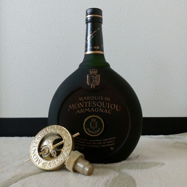 古酒モンテスキューアルマニャック ナポレオン　ブランデー特級1000ml