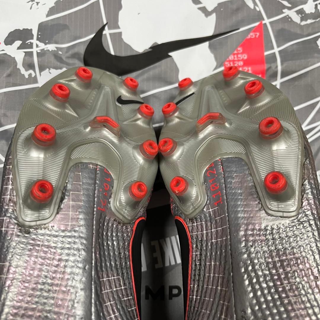 サッカースパイク ナイキ マーキュリアル ヴェイパー 13 エリート AG