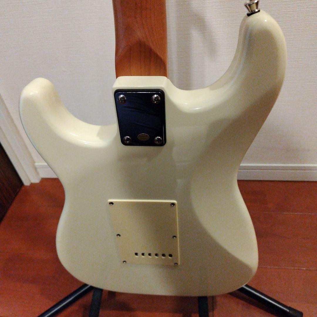 【美品】BST-1-RSM/M OWH バッカス エレキギター ホワイト