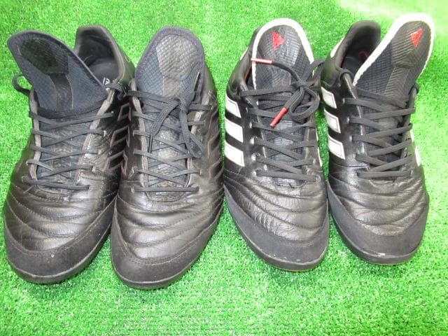 adidas ブラック フットサルシューズ