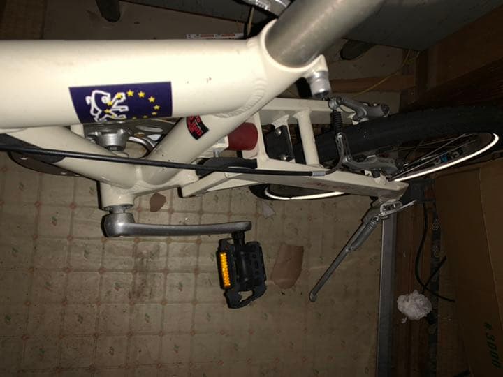 PEUGEOT プジョー　アルミ　折りたたみ自転車です。すごく重量軽いです。