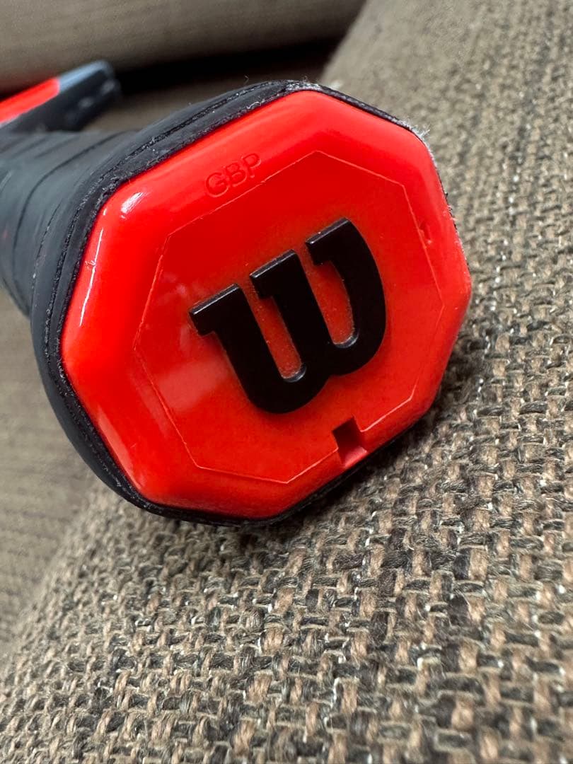 ① ウィルソン テニスラケット　CLASH 100UL TOUR v1.0