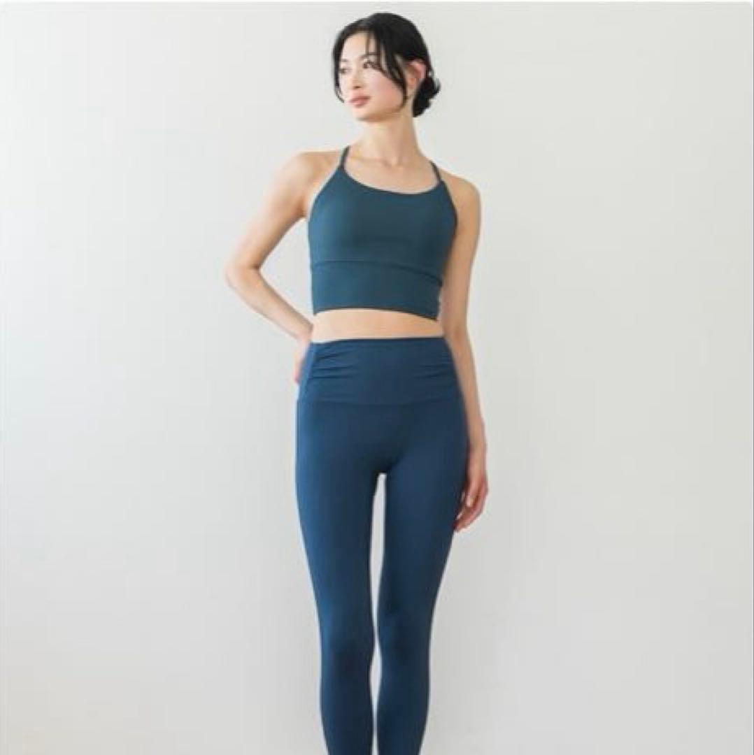 新品 SUKALA バックツイストセパレートタンクトップ Lサイズ