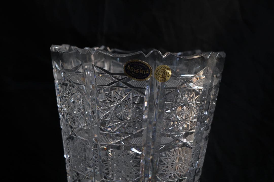 美品　ボヘミア　クリスタル大花瓶　送料込み251030