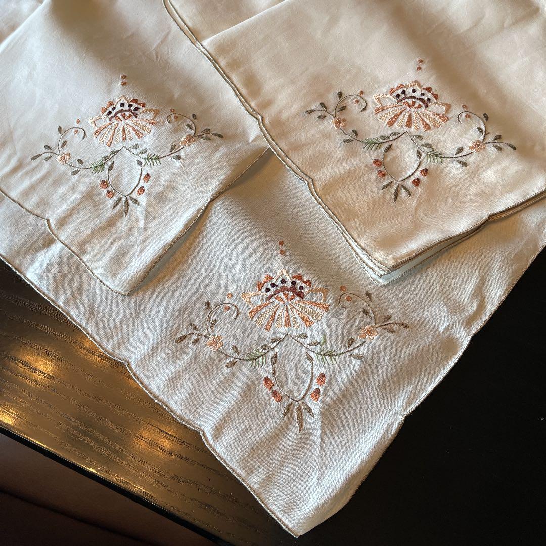 [お値下げ］シルクテーブルクロス　ナプキン6枚