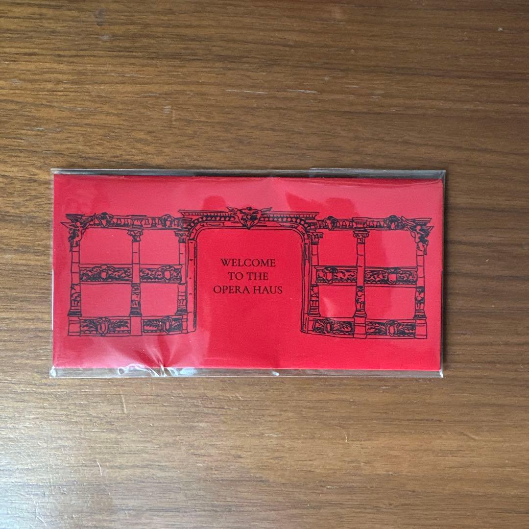 LADY GAGA レディーガガ　MAYHEM VIP GOLD ゴルド　グッズ