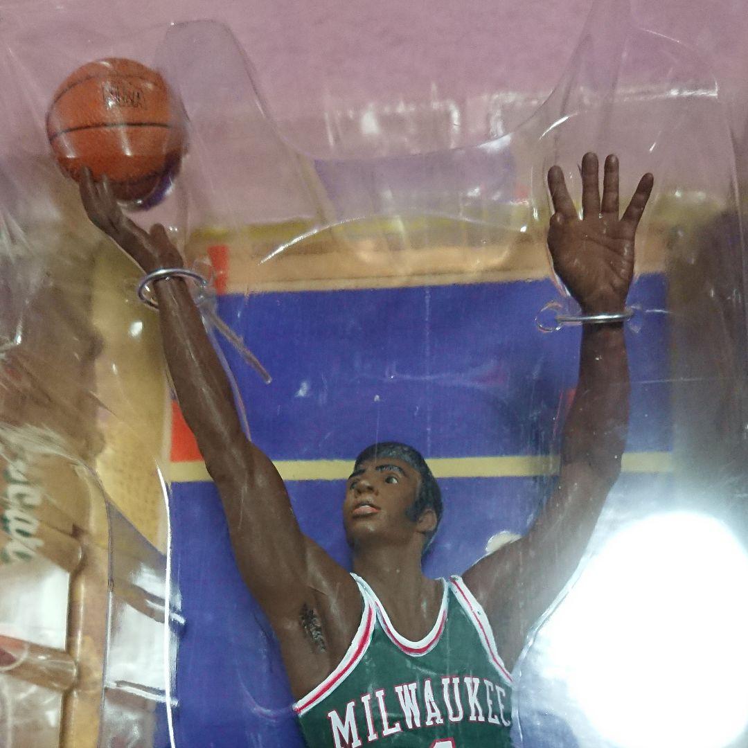 NBA オスカー・ロバートソン フィギュア