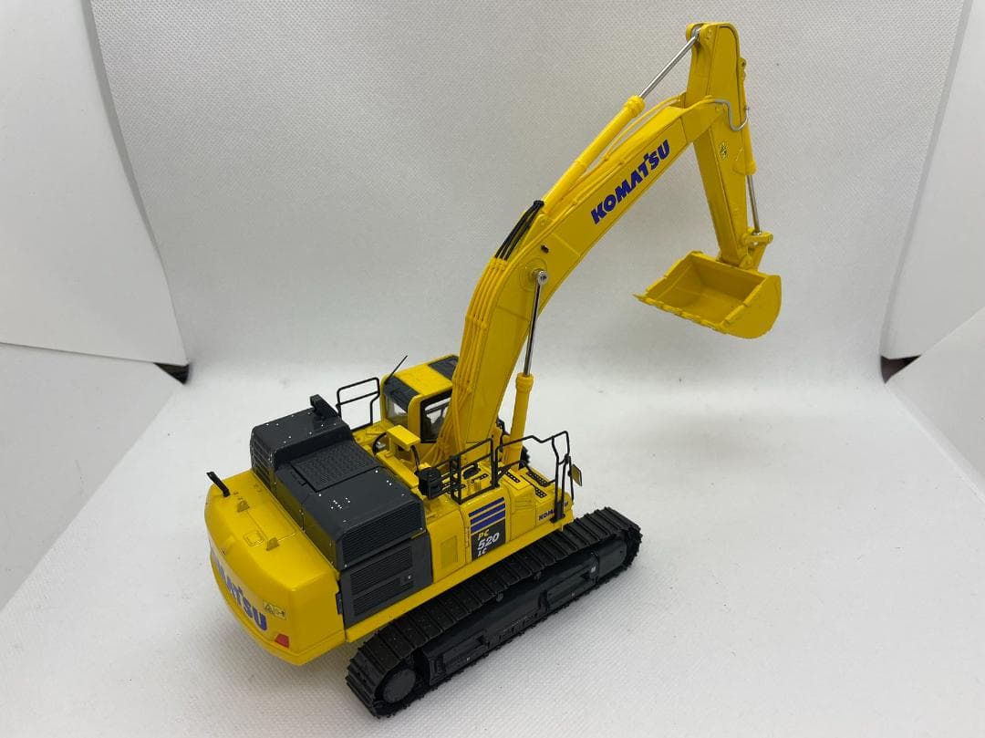 31R-010 1/43 コマツ KOMATSU PC520LC-11MO