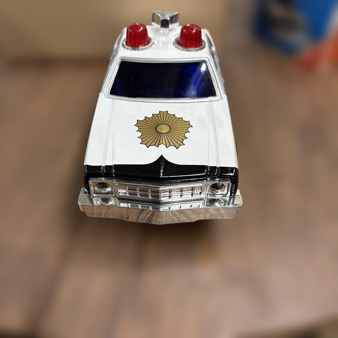 シボレーパトカー　ミステリーアクション　ヨネザワのおもちゃ　音なります　動きます