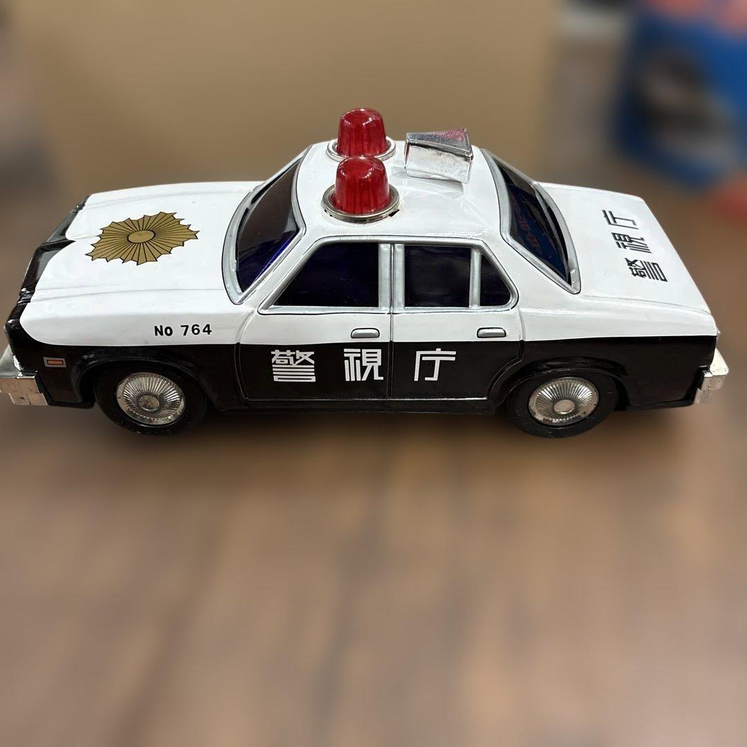 シボレーパトカー　ミステリーアクション　ヨネザワのおもちゃ　音なります　動きます