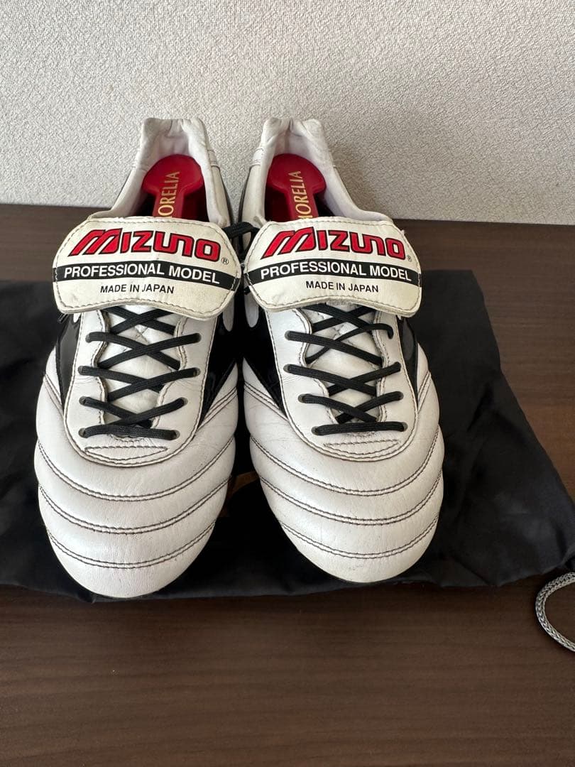 モレリア ホワイト×ブラックMIZUNO|ミズノサッカー取替式スパイク24.5