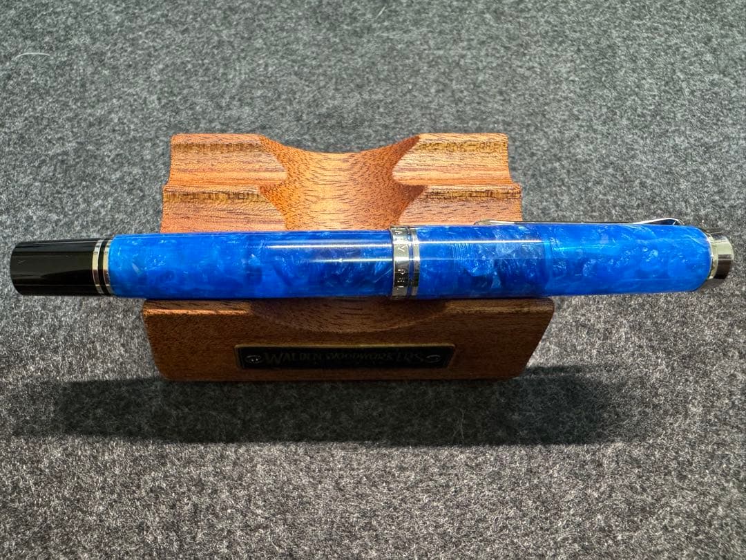 ペリカン 万年筆 スーべレーン M805 ヴァイブラントブルー EF