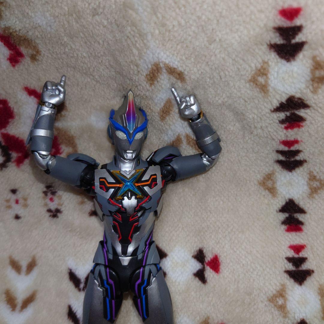 S.H.フィギュアーツ　ウルトラマンX エクシードX