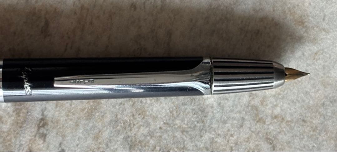 PILOT パイロット　キャップレス　capless蝕刻　万年筆　廃番