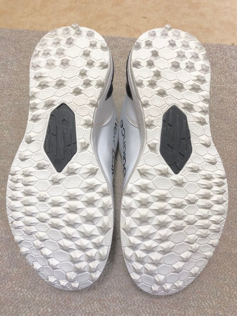 ゴルフシューズ　ニューバランス　25.5