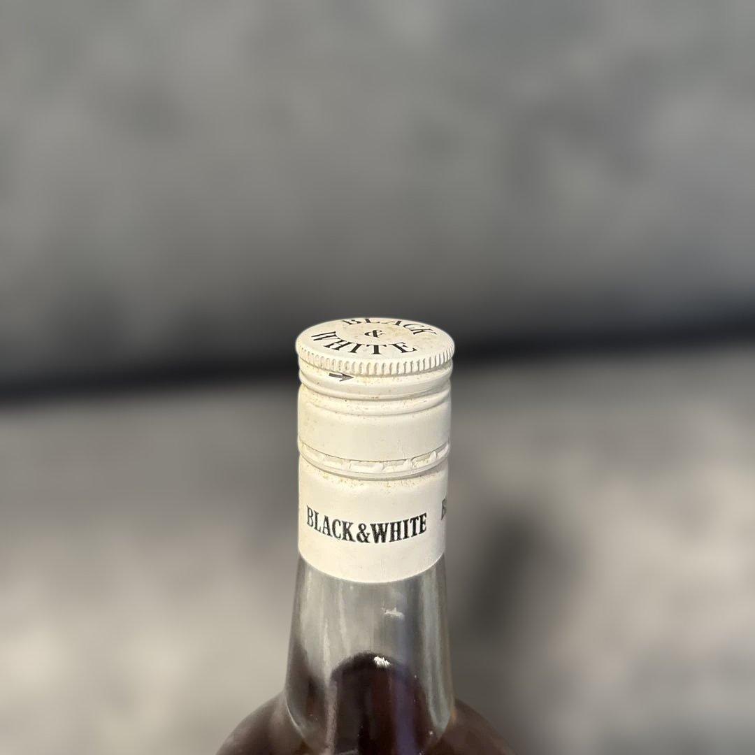 未開封　BLACK & WHITE スコッチウイスキー　古酒