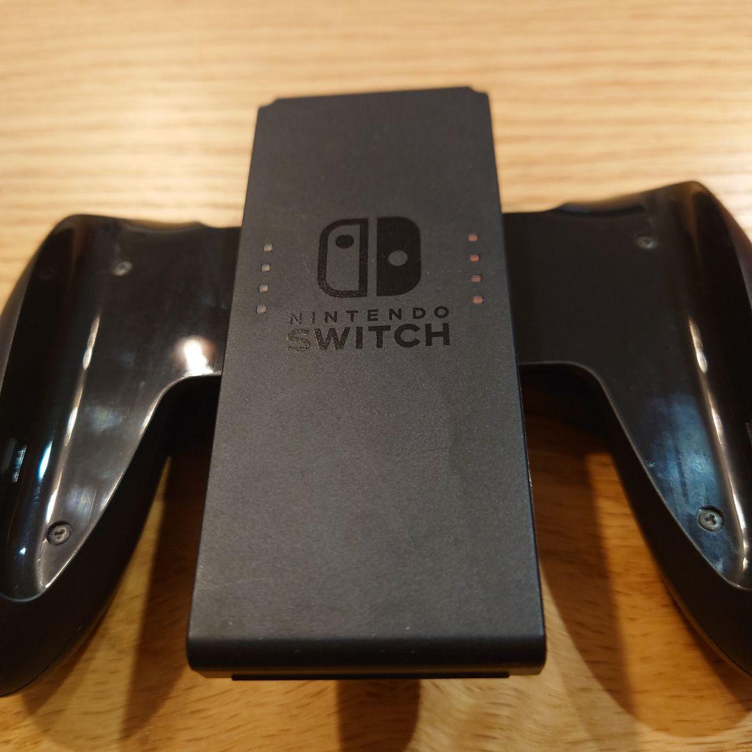 NintendoSwitchマリオレッド本体セット充電グリップ2個
