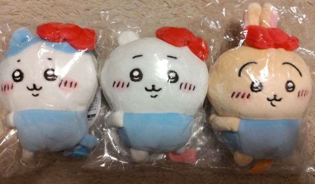 レア　ちいかわ サンリオ 持ちます マスコット ハローキティ 3種