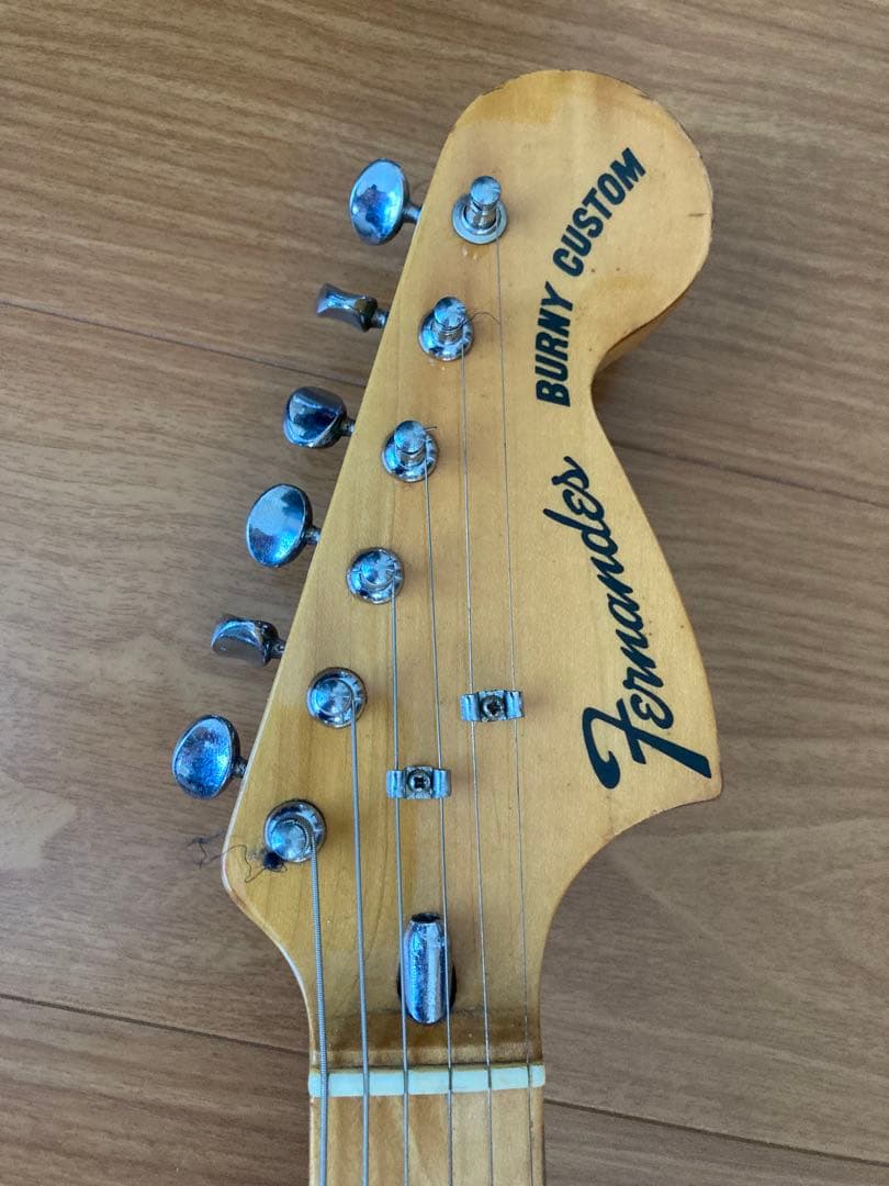 Fernandes Burny Custom FST-70エレキギター クリーム