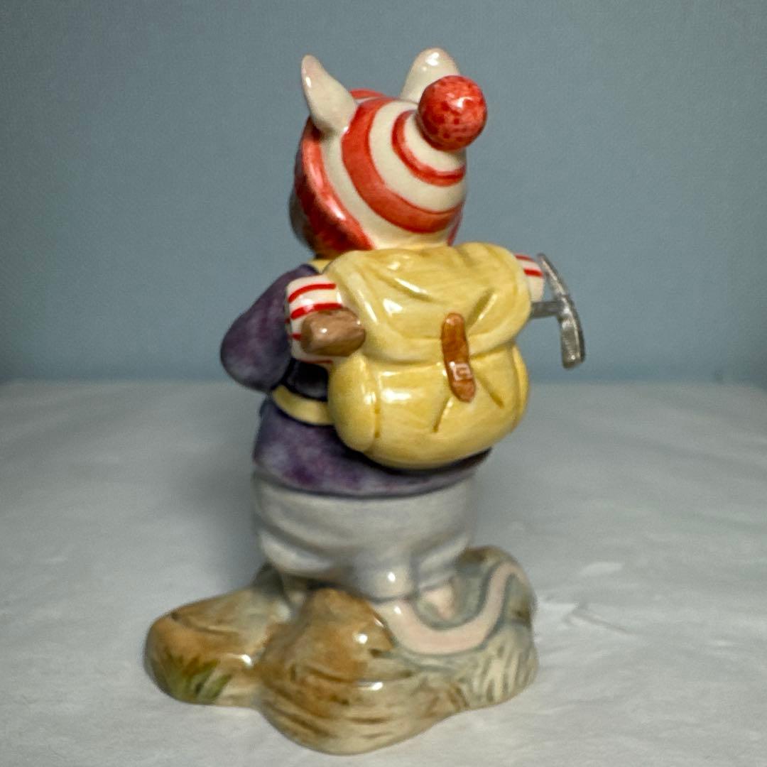 ブランブリーヘッジ フィギュア DBH 56 ウィルフレッド ハイヒルズ 登山