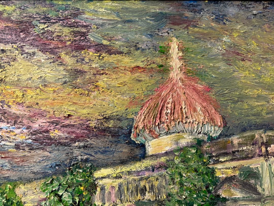 雨上がりライトアップされた日銀大阪支店