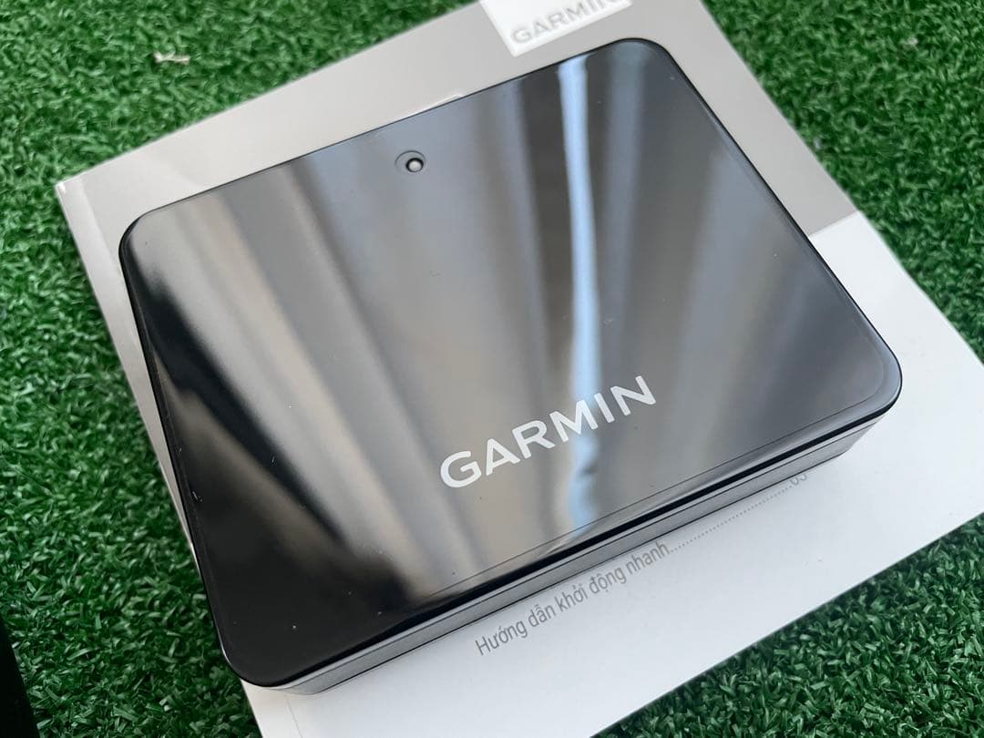 美品　GARMIN(ガーミン)アプローチR10 ゴルフ測定器
