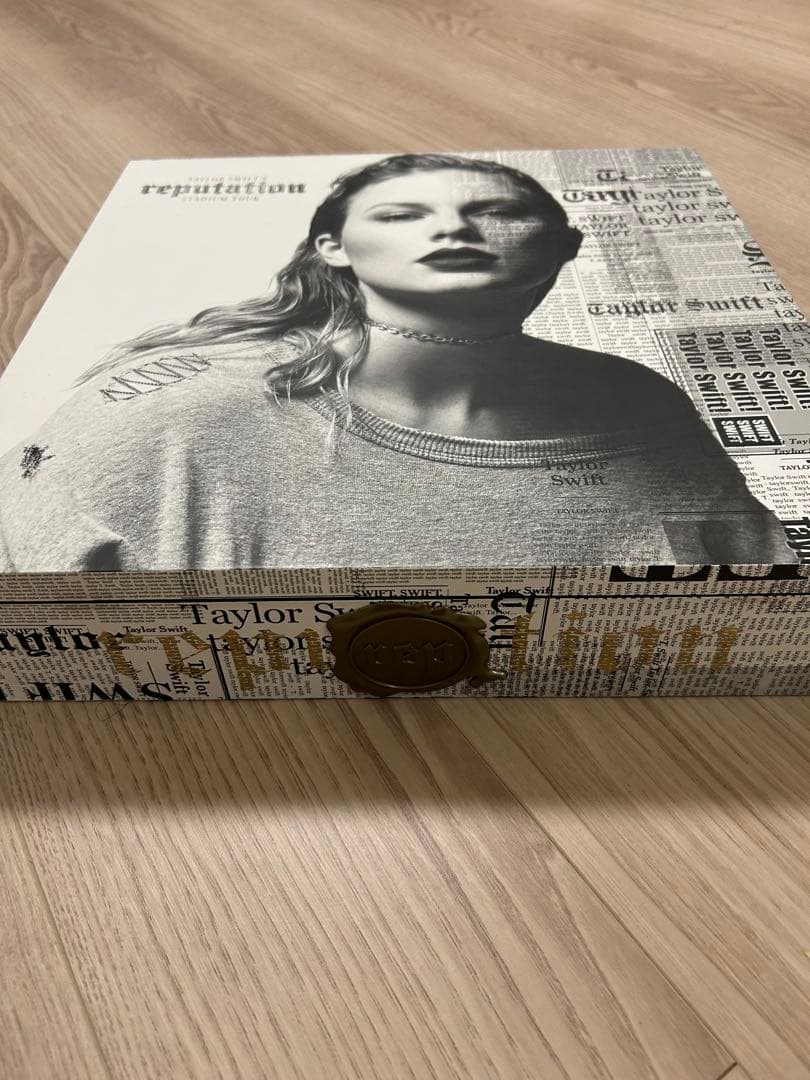 洋楽 Taylor Swift Reputation Tour VIP Box
