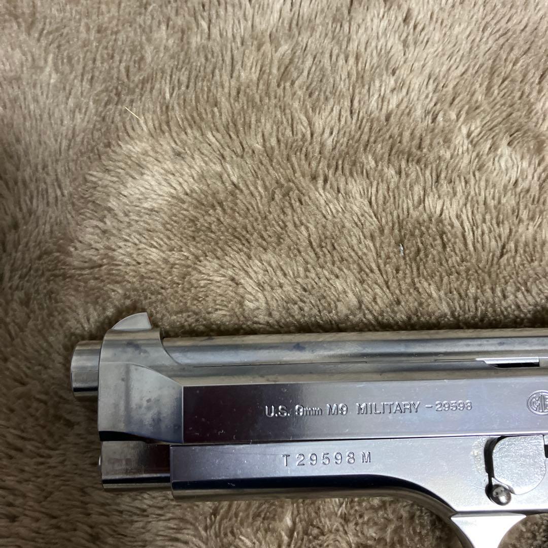 東京マルイ、ニューガスブローバックM92F クロームステンレス ミリタリーモデル