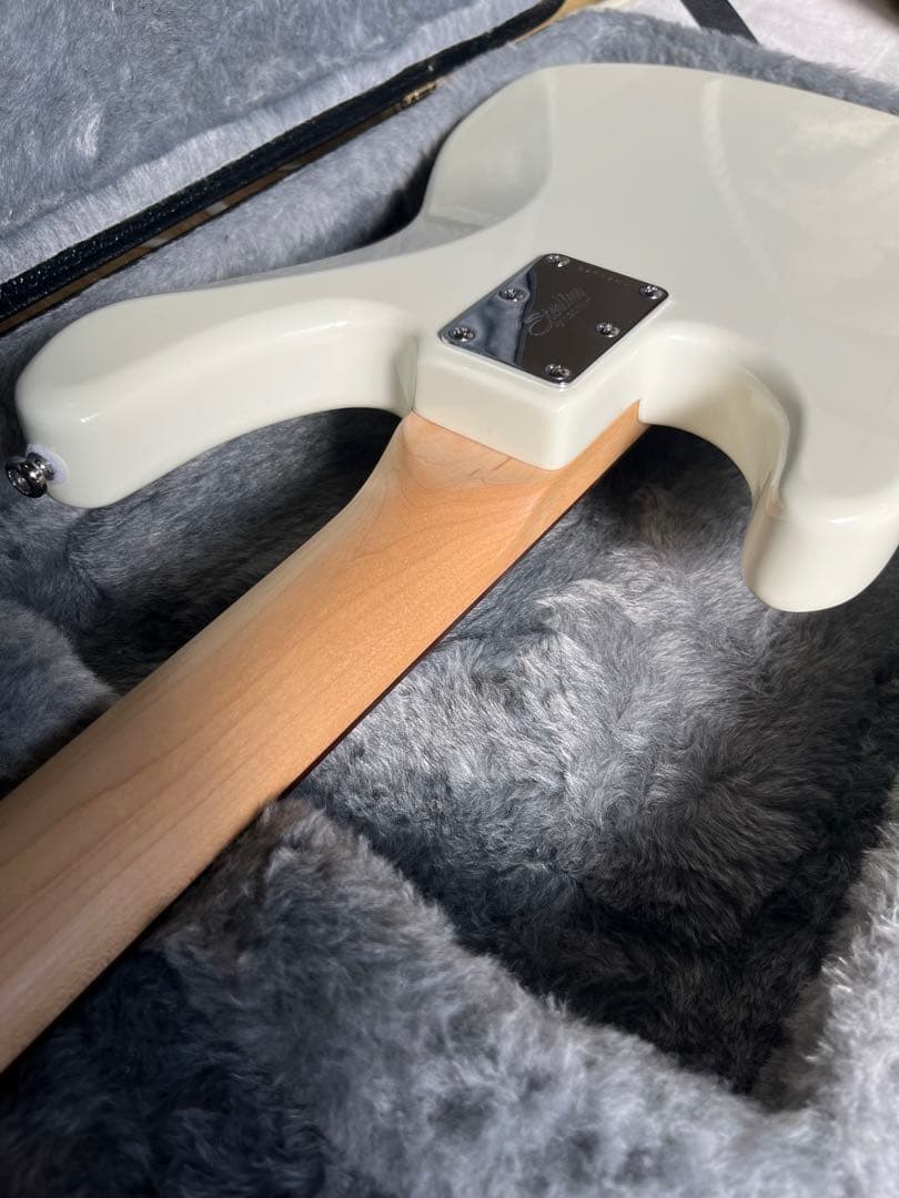 『稀少美品』Sterling by MUSIC MAN STINGRAY SS4