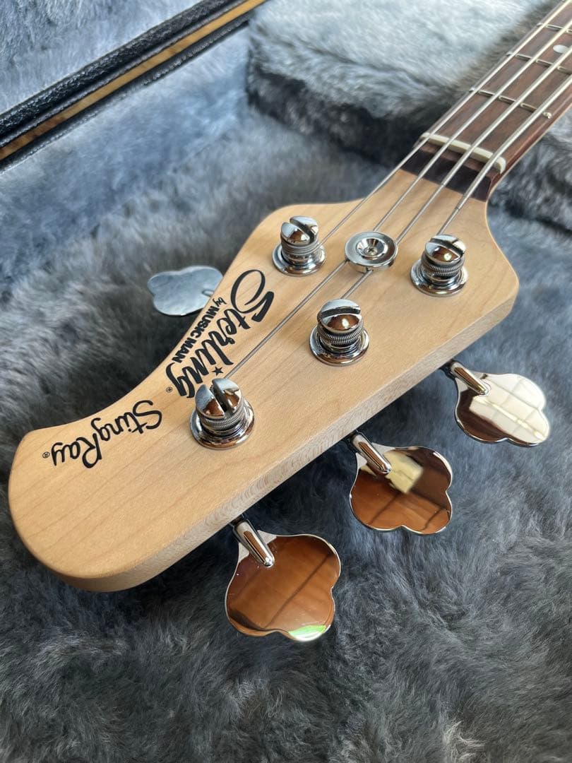『稀少美品』Sterling by MUSIC MAN STINGRAY SS4