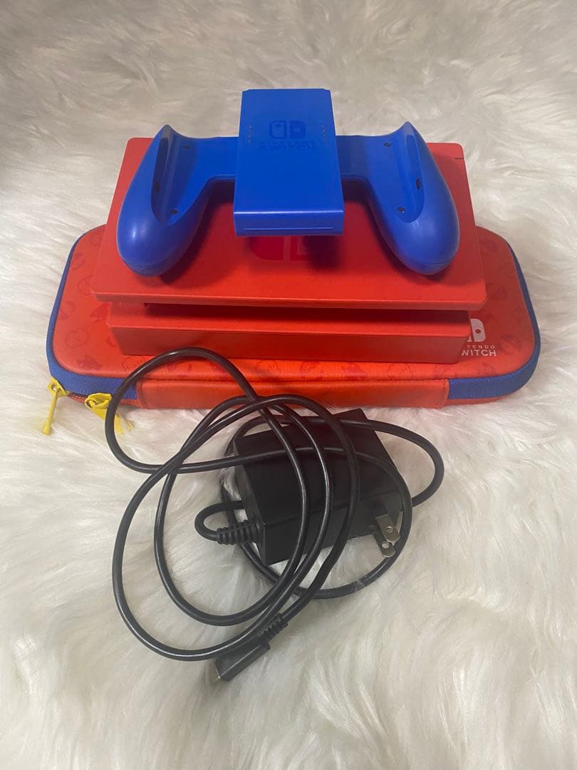 【美品】Nintendo Switch 通常モデルレッド＋付属品セット*早い勝ち