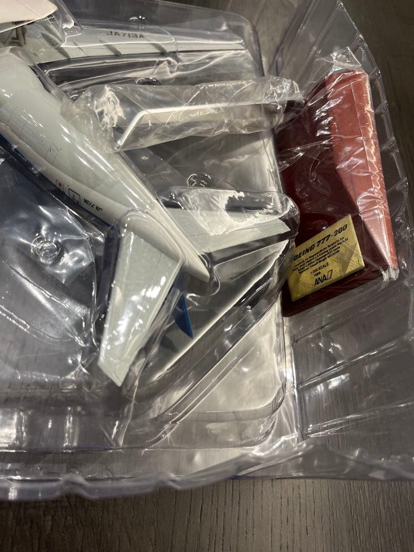 ANA Boeing 777-200 スケール1:200