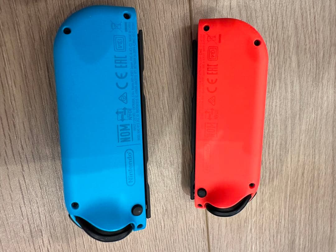 【美品】Switch本体×保護シール付き×人気ソフト8本×プロコン×SDカード