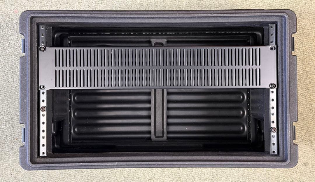 SKB 6U シャローラックケース