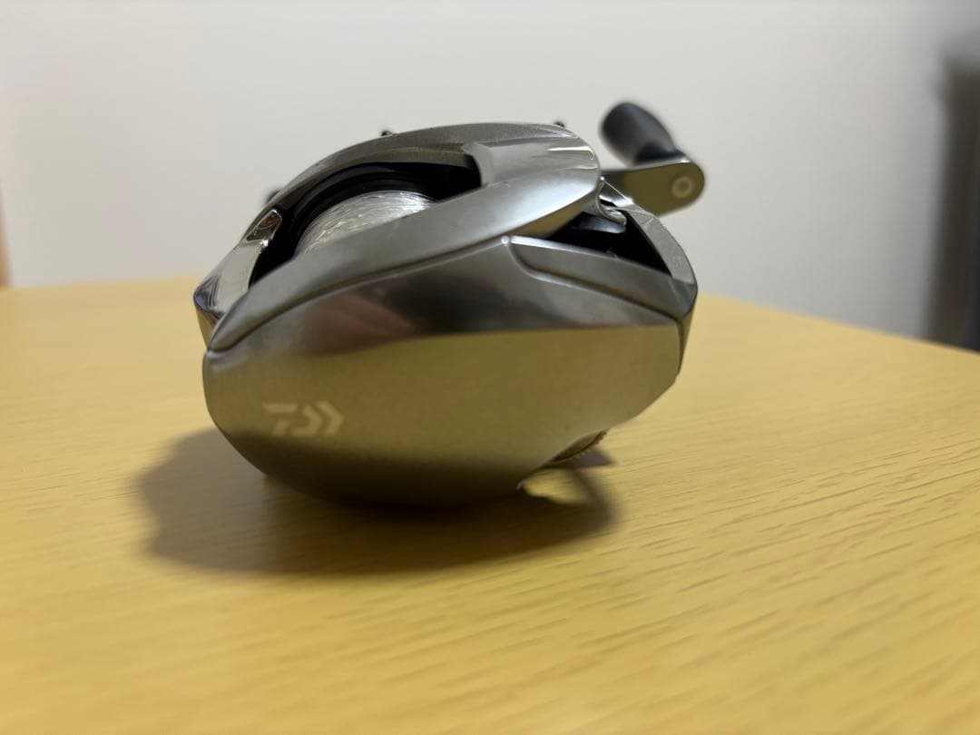 DAIWA 21ジリオンSVTW 1000HL