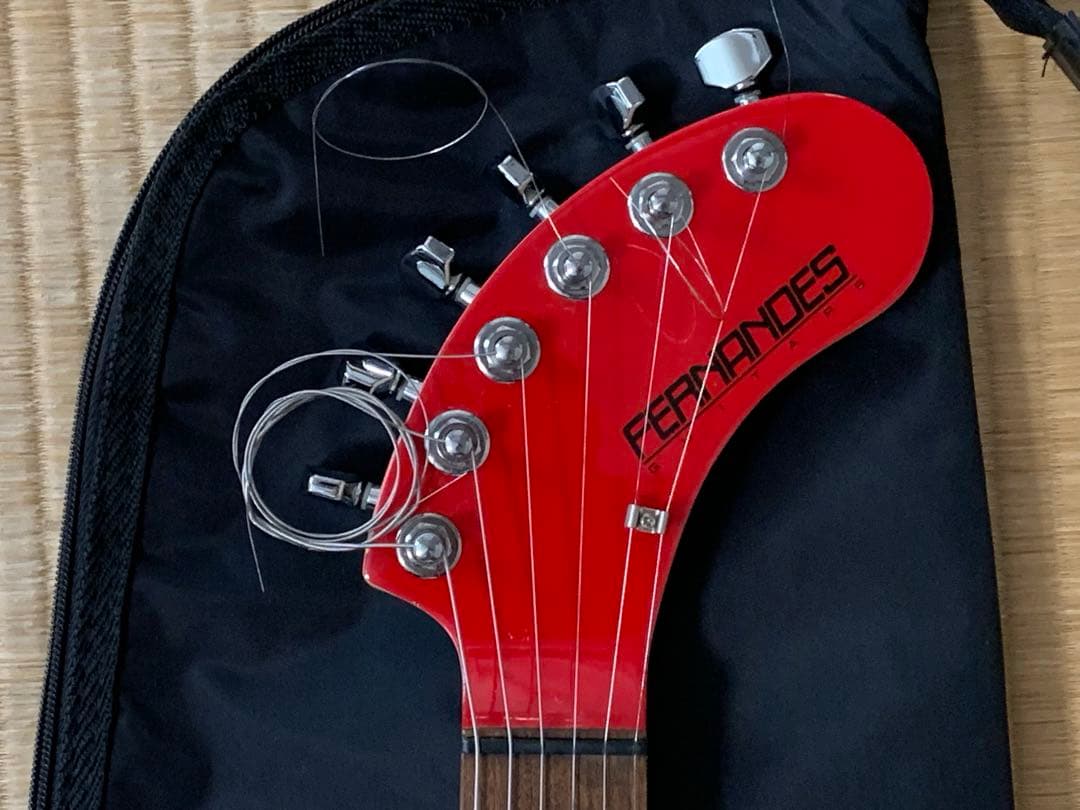 FERNANDES エレキギター レッド