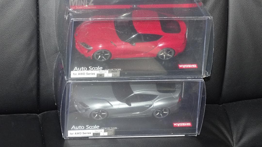 京商ミニッツTOYOTA-GR-スープラ　２台