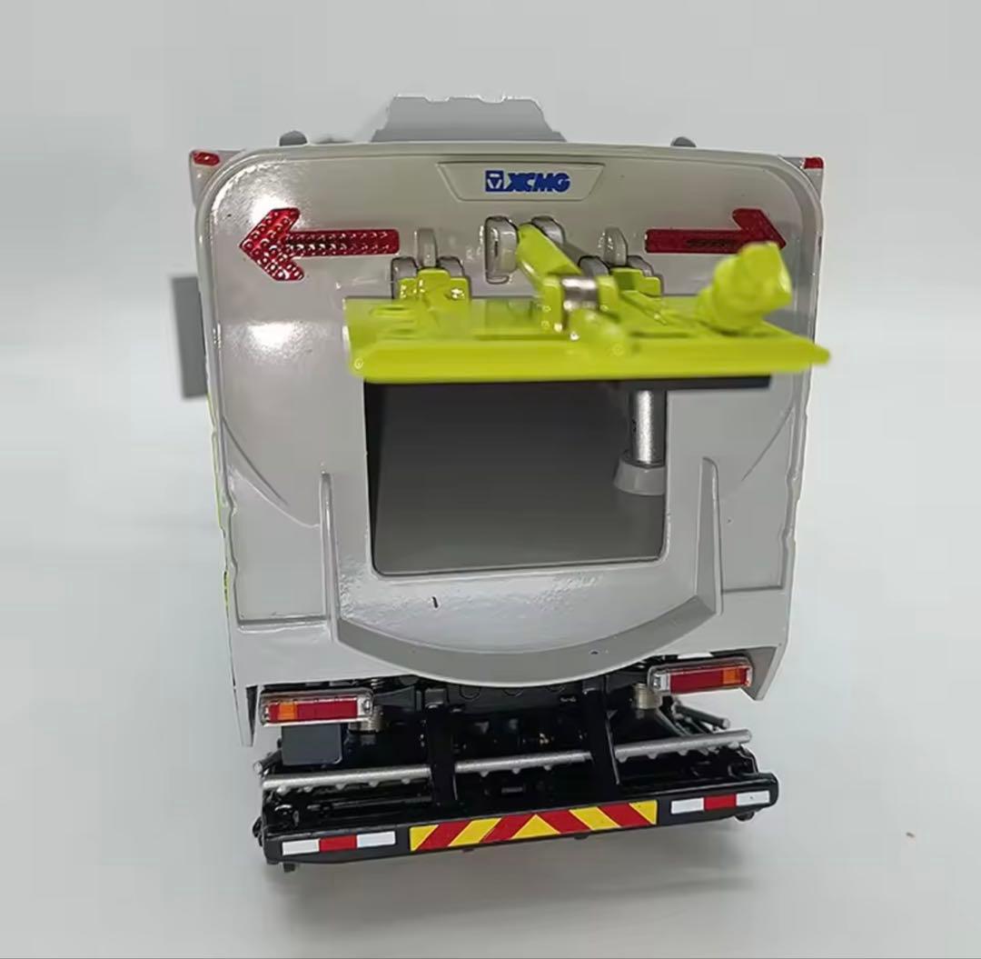 XCMG 清掃車 1/35スケールモデル