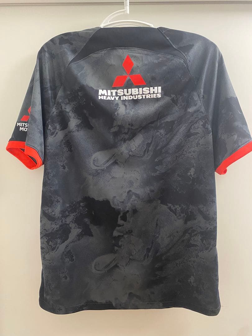 ほぼ未使用　2024年浦和レッズ3rdユニフォーム、未使用バンダナ付き