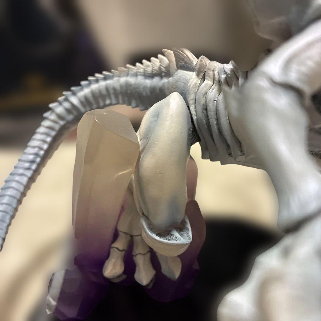 青眼の白龍 ブルーアイズホワイトドラゴン　フィギュア 遊戯王　yu-gi-oh