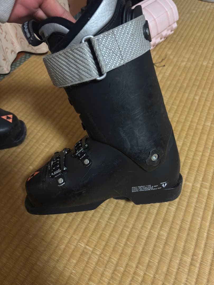 Fischer 110 Vacuum Full Fit スキーブーツ 女性用