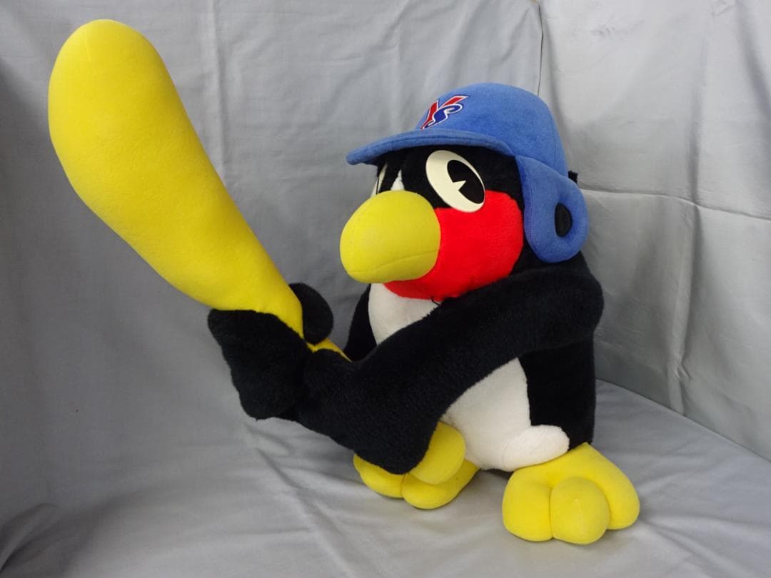 ヤクルトスワローズ マスコット ぬいぐるみ　高さ約60センチ　希少　レア　レトロ