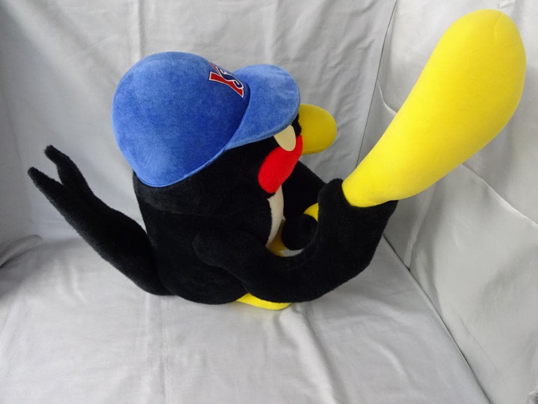 ヤクルトスワローズ マスコット ぬいぐるみ　高さ約60センチ　希少　レア　レトロ