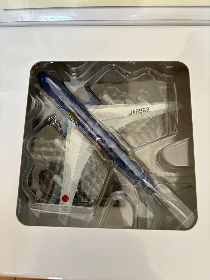 航空機・ヘリコプター ANA MARINE JUMBO Boeing 747-400 JA8963