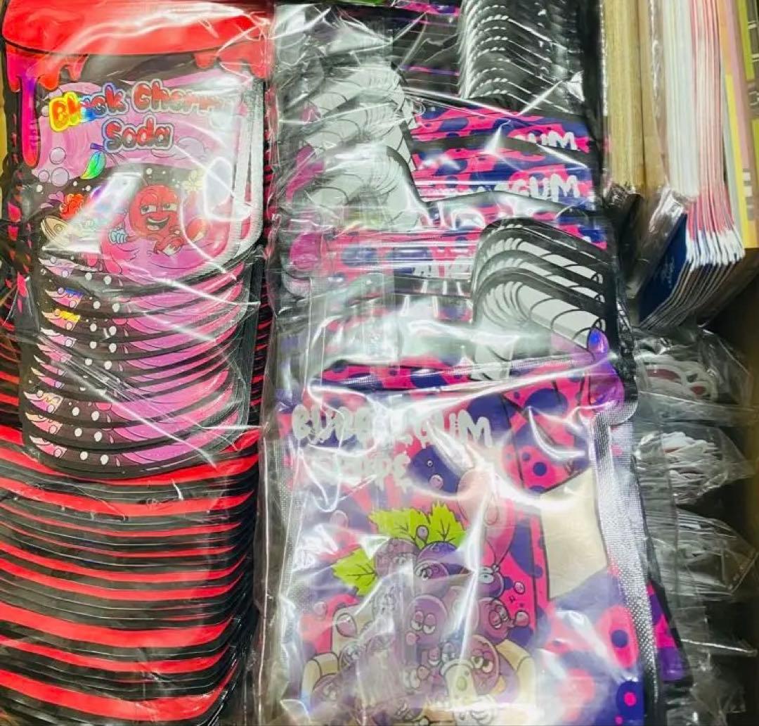 紙モノ♡コレクション整理品♡紙モノ大量まとめ売り♡印刷物セット♡シール♡箱売り