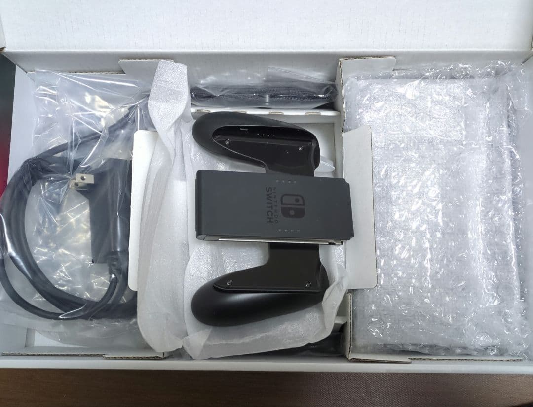 Nintendo Switch 本体 (箱、付属品付)